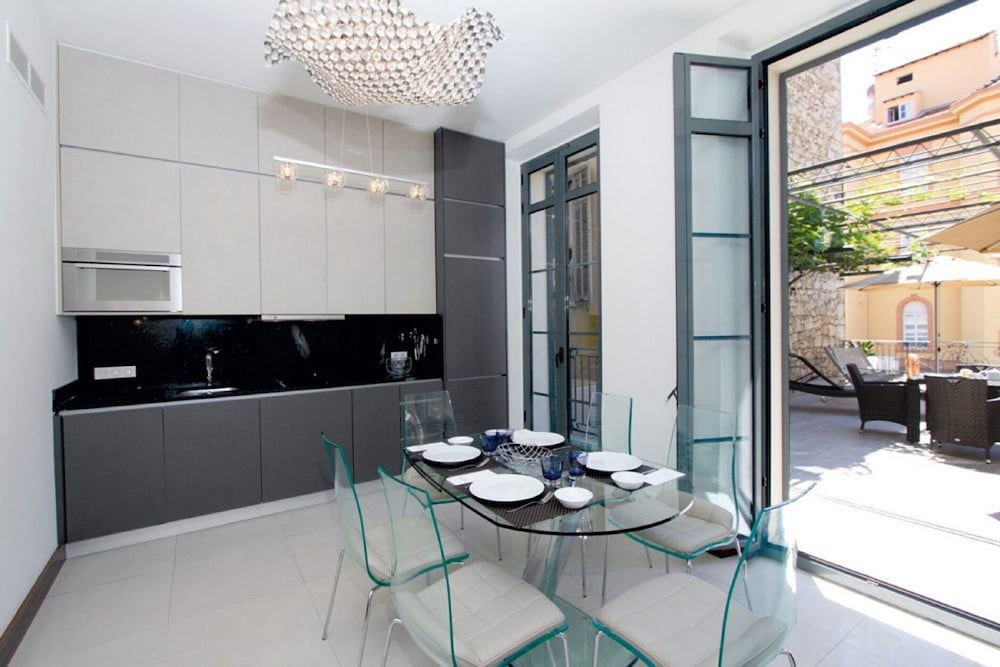 Terrace Apartment in Cannes