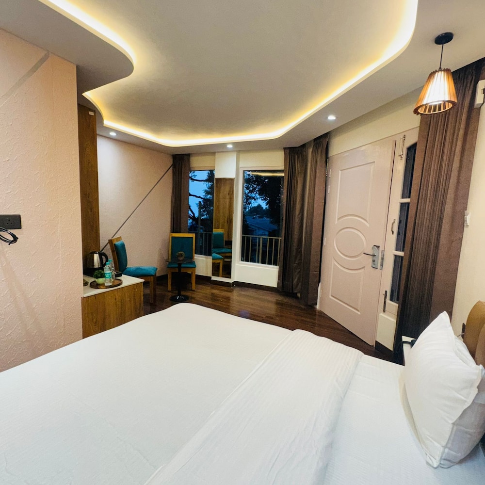 Jasmine Hotel Mall Road Dalhousie