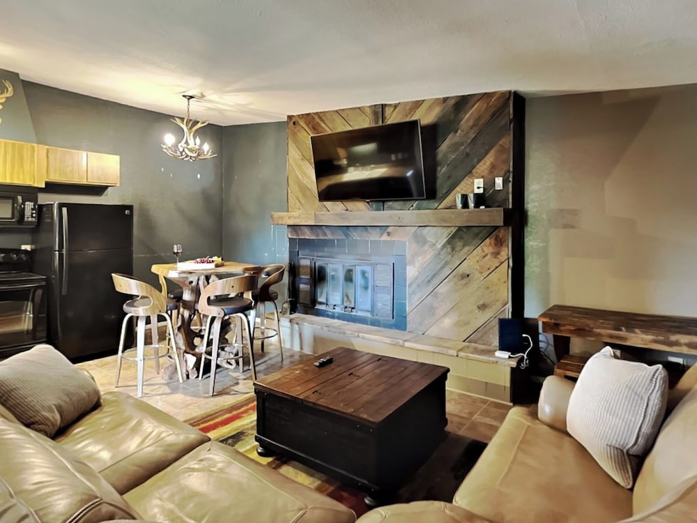 Alto Mountain Sojourn by Ruidoso Vacation Rentals