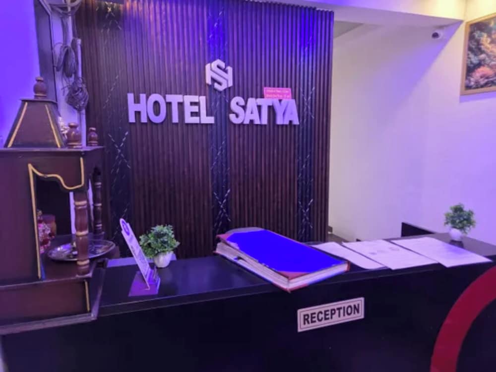 Fabhotel Satya