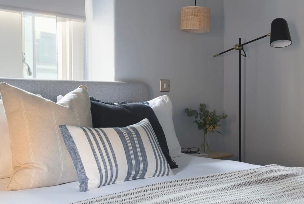 St Catherine s Hospital - Standard King Apartment