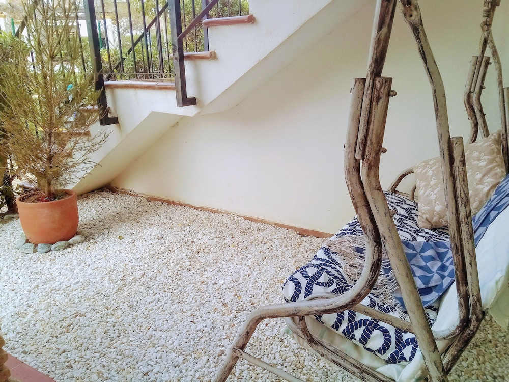 Home Star Thalassa