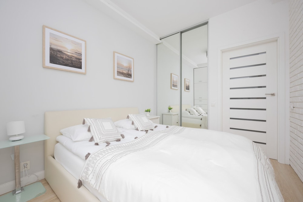 Nad Brzegiem Wisły Warszawa by Renters view 5