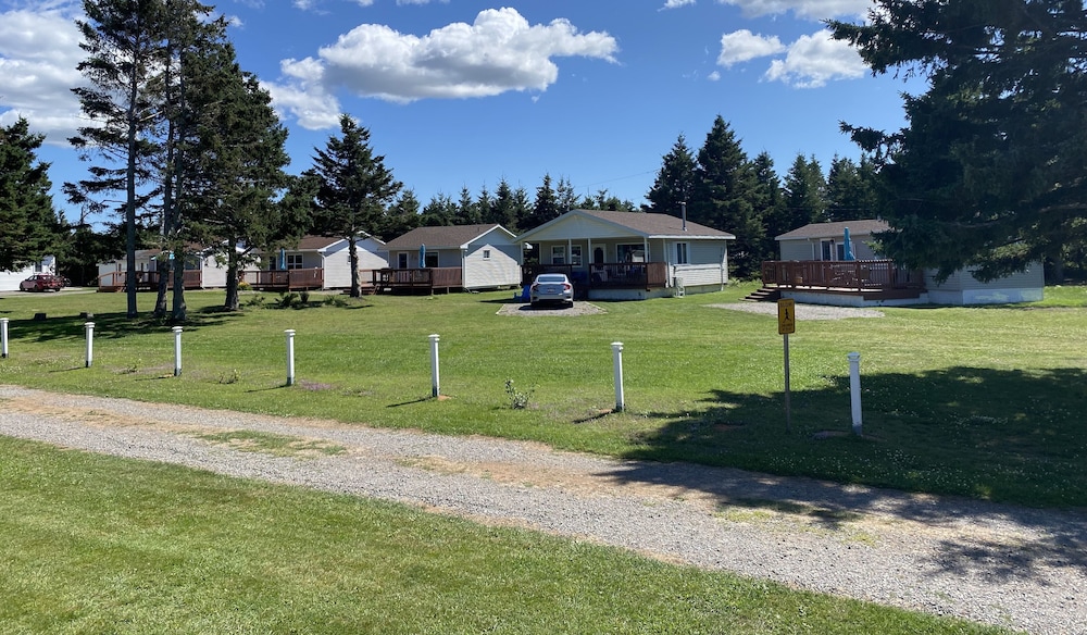 Parkside Cottages and Suites