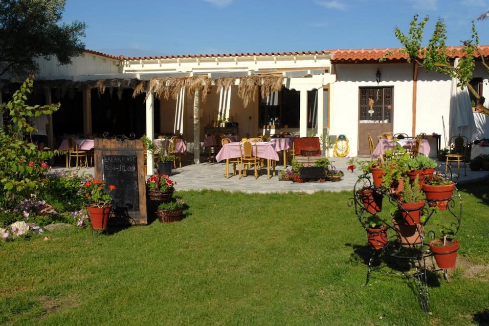 Xanthos Rooms