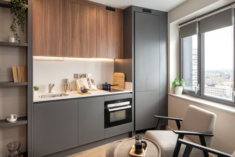 Enclave Croydon