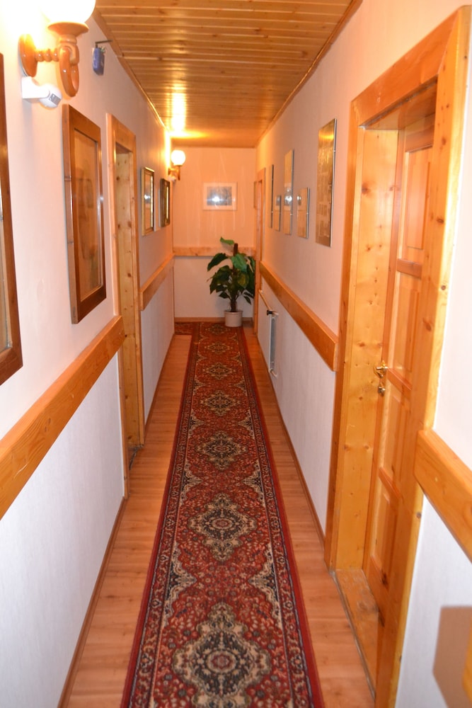 Photo 34