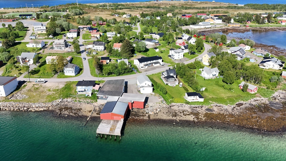 Risøyhamn Kafe