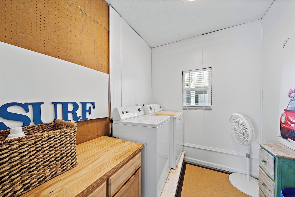 Coastal Cottage by Ryson Vacation Rentals