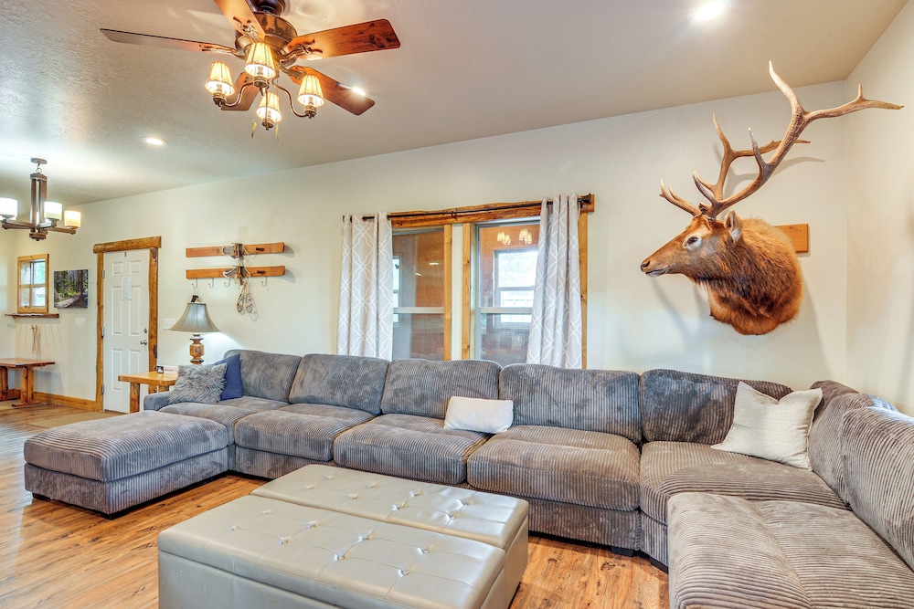Brian Head Cabin < 1 Mi to Resort: Ski + Mtn Bike