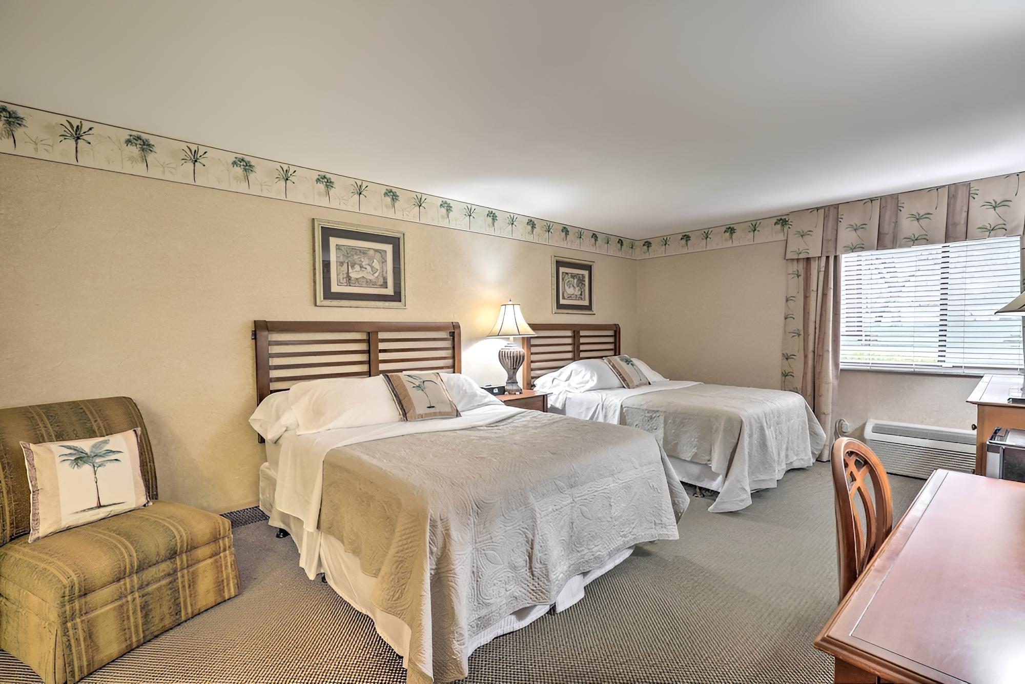 Sunny Palm Harbor Condo < 4 Mi to Crystal Beach! view 5