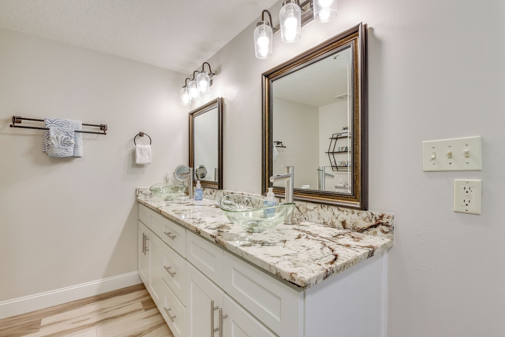Walk to Shore: Resort Retreat in Miramar Beach!