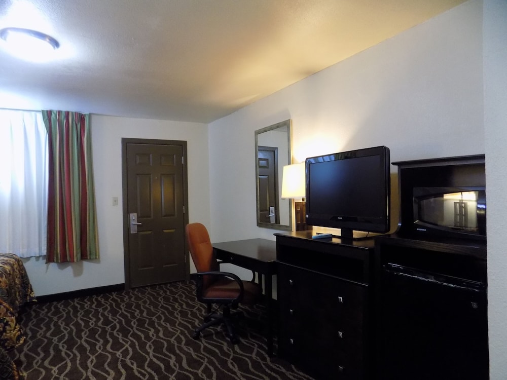 Tucumcari Vacations - Budget Inn - Property Image 5