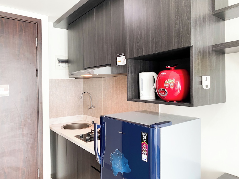 Monochromatic Studio At Lrt City Bekasi Apartment