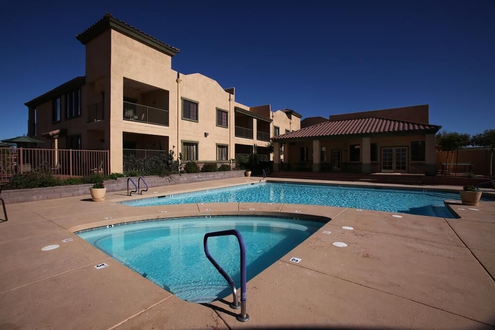 Getaways at Highlands at Verde Ridge