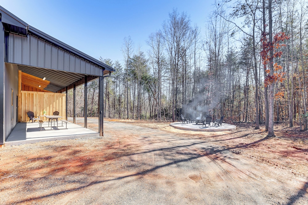 12 Mi to Tryon International: Forest City Gem!