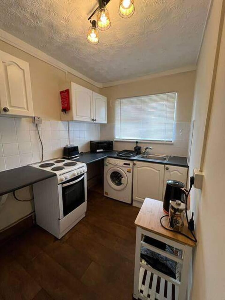 Walthamstow - Apartment - Sleeps 3 - Streetparking