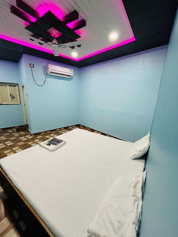 Vande Bharat P Guest House