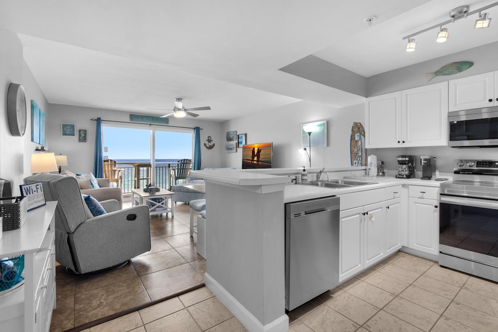 Pelican Isle 512