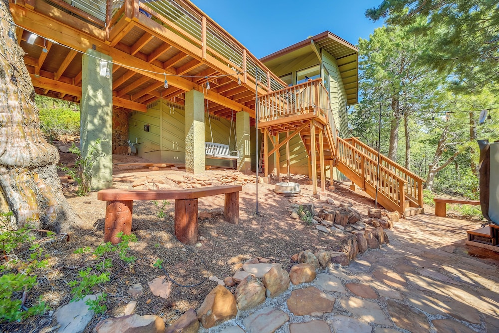 Chic Arizona Retreat w/ Hot Tub, Fire Pit  Deck! - Property Image 8