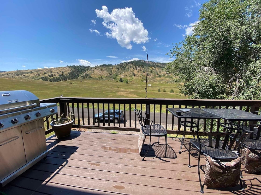 Amazing Sunsets, Biking, Boating and More at The Horsetooth Stoop! view 5