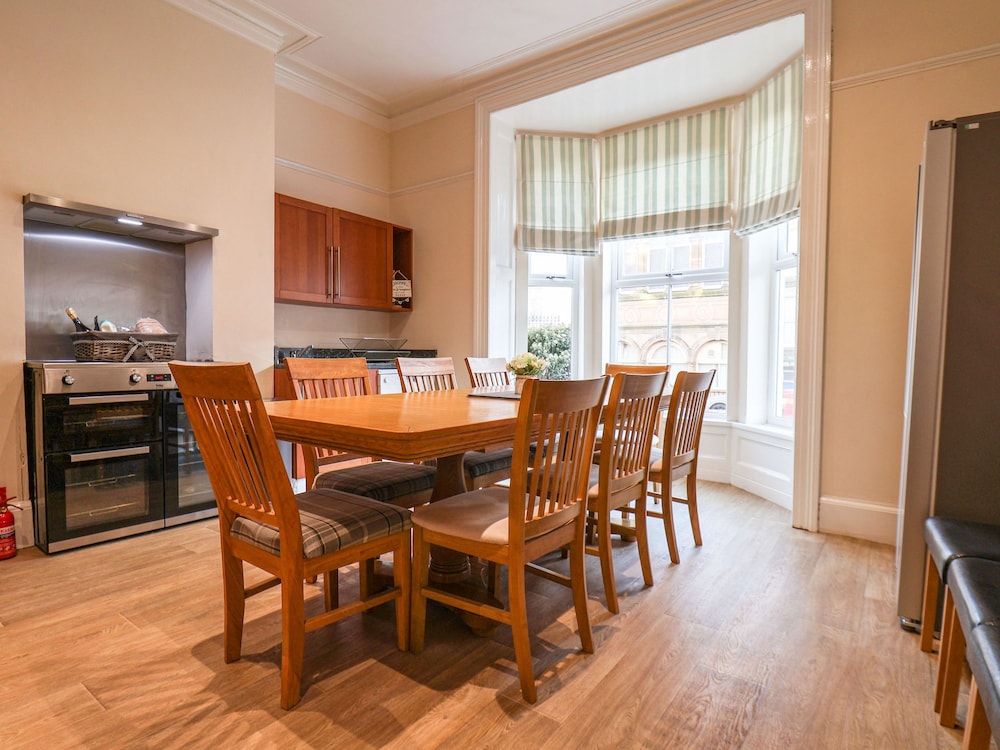 4 Normanby Terrace