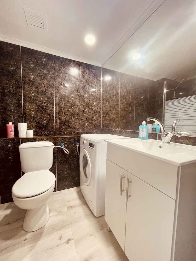 Carmel Holiday Apartments