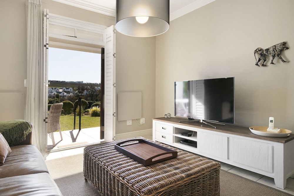 Winelands Golf Lodges at De Zalze