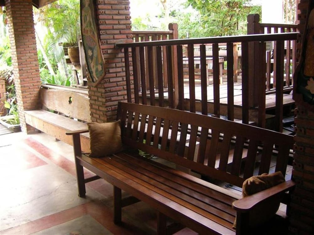 Ayutthaya Place