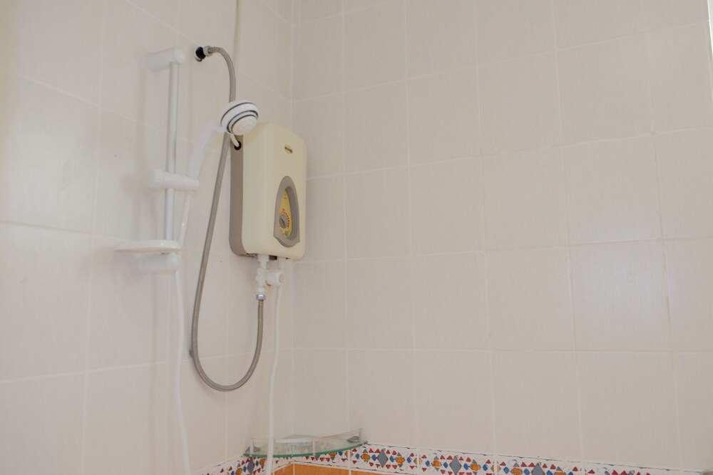 Natol Homestay - Kuching Home Penthouse Airport Road