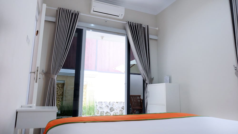 Villa Jogja Grand Bale with Private Pool by Simply Homy view 2