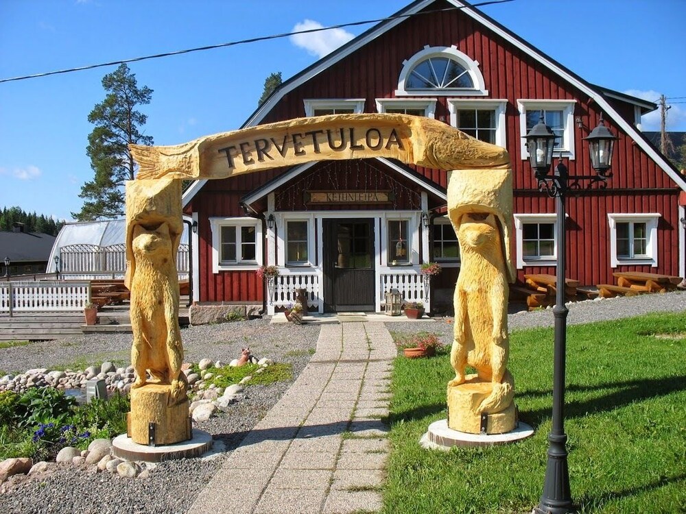 Yli-Kaitalan Lomamökit