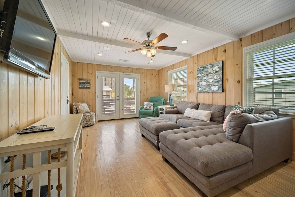 Don t Worry Beach House 3 2 2 Blocks to Beach