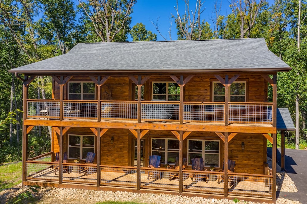 Lux Cabin Mtn Views Flat Parking Dog Friendly