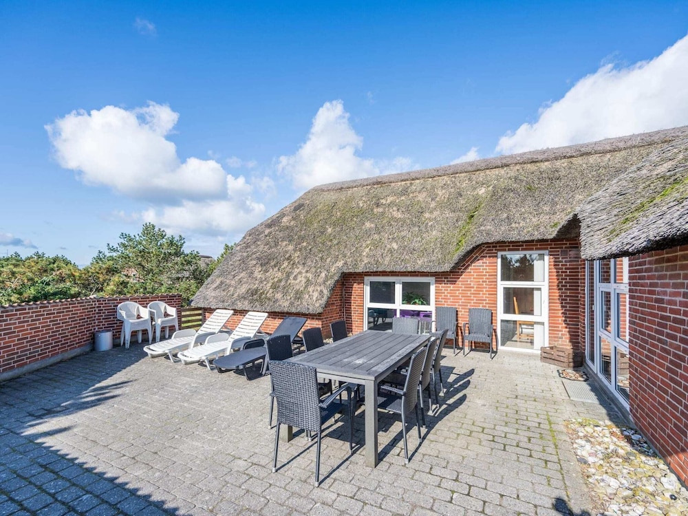 8 Person Holiday Home in Blavand