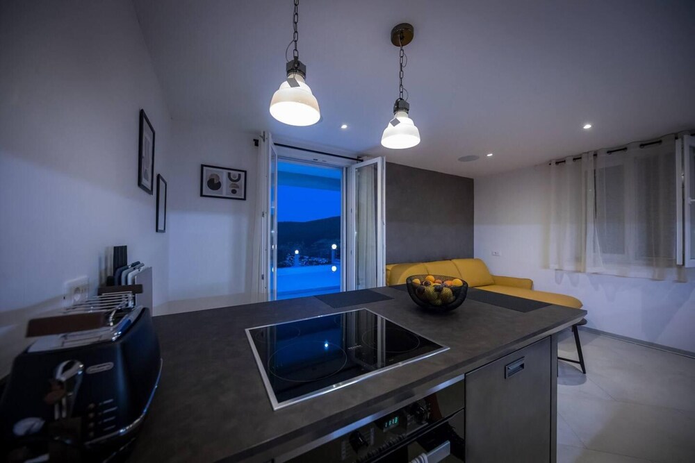Beautiful 1-bed Apartment in Pobrezje-dubrovnik