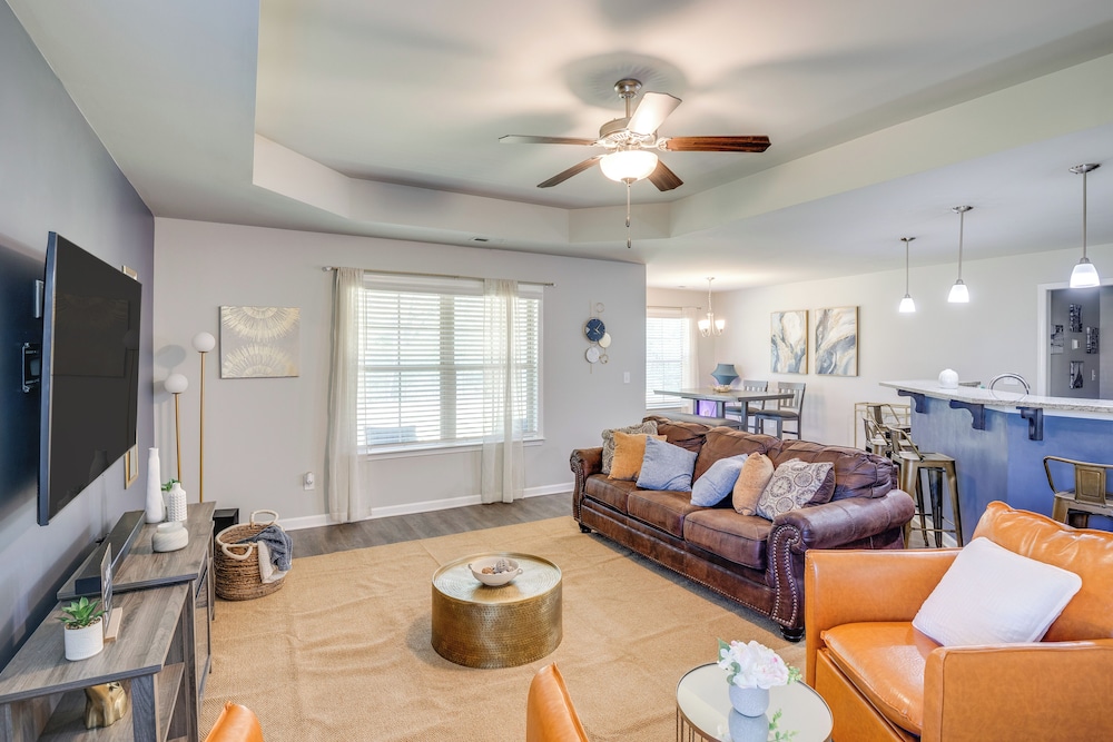 Family Home w/ Covered Patio in Ardmore