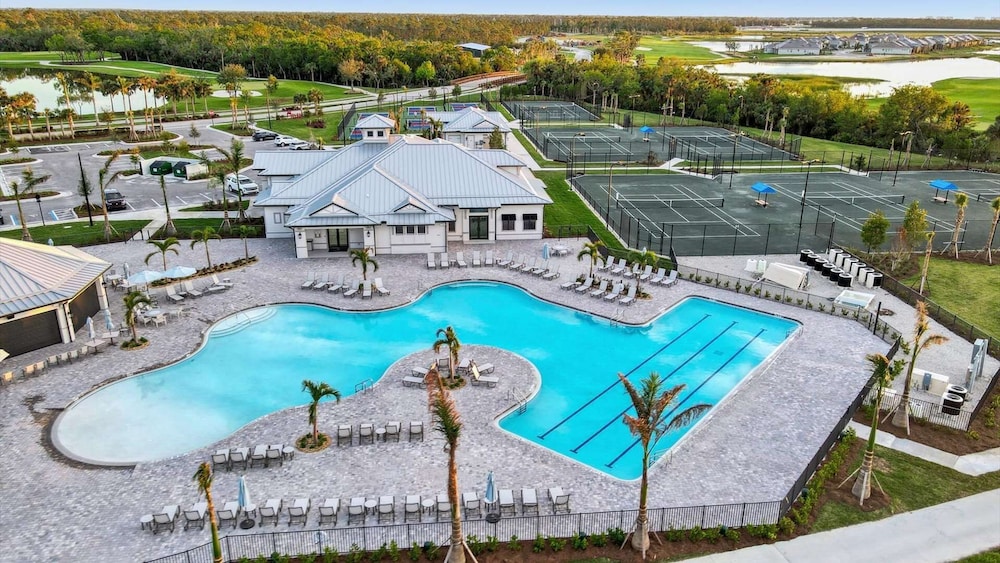 Punta Gorda Vacations - 14151 Heritage Landing Blvd - Property Image 18