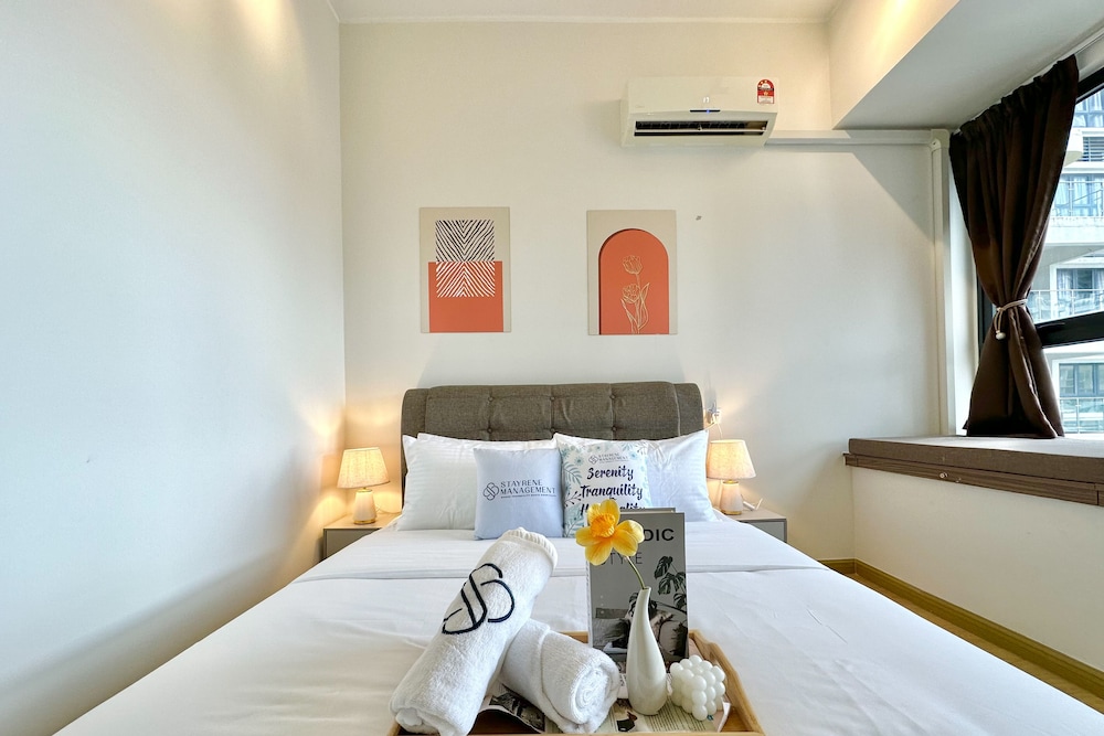 Country Garden Danga Bay Sea View Homestay by Stayrene