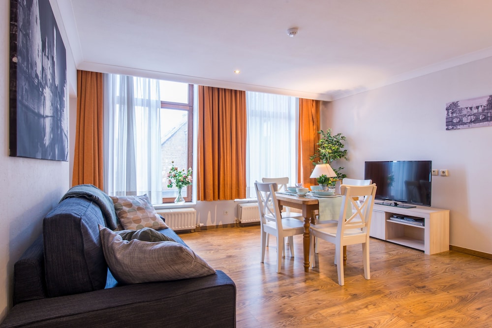Inn Bruges Suites