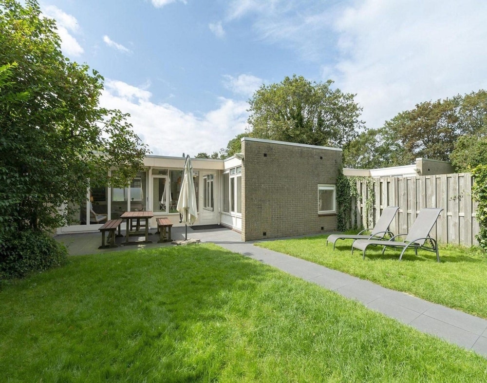 Nice Bungalow Near Beach for 5 Guest