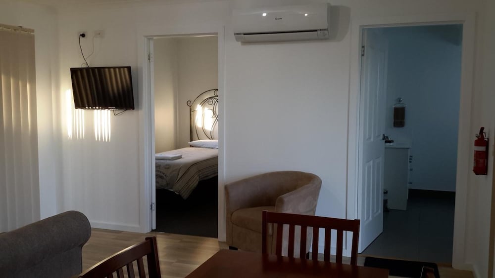 Bay View Holiday Village