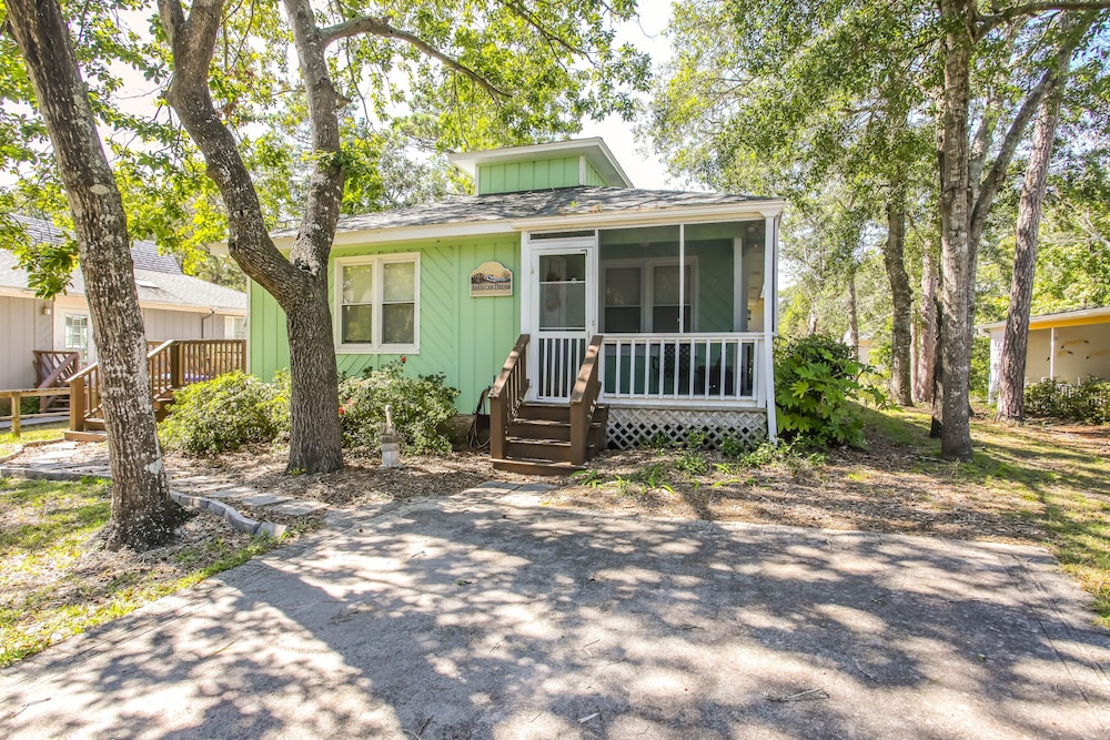 North Carolina Abode - Deck & Grill, Walk to Beach view 4