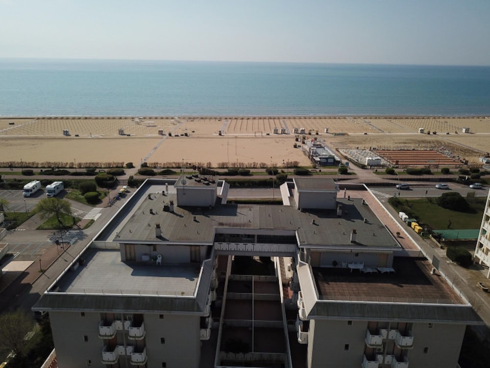 Sea View Apartment - Beahost