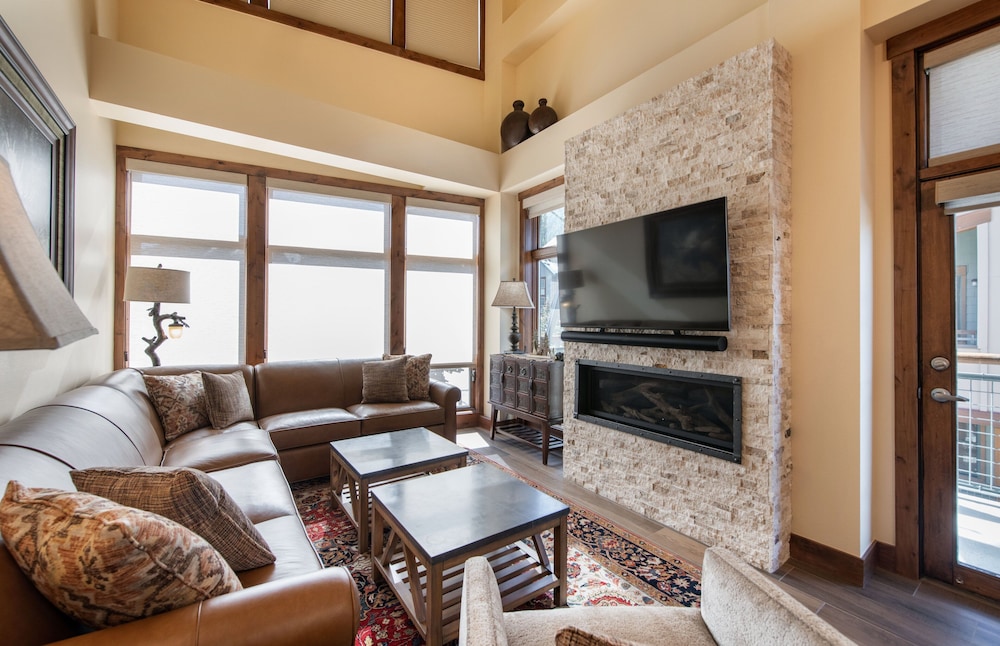 Winter Park CO Condos - Zephyr Mountain Lodge