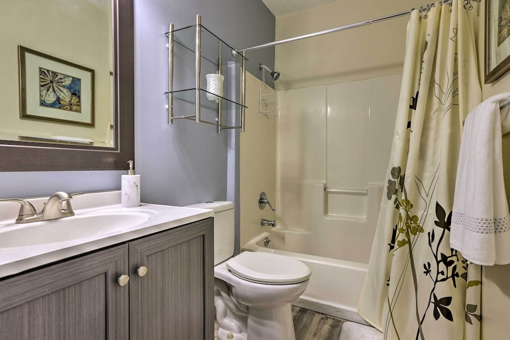 Council Bluffs Vacations - Council Bluffs Cottage: Proximity to Parks! - Property Image 7
