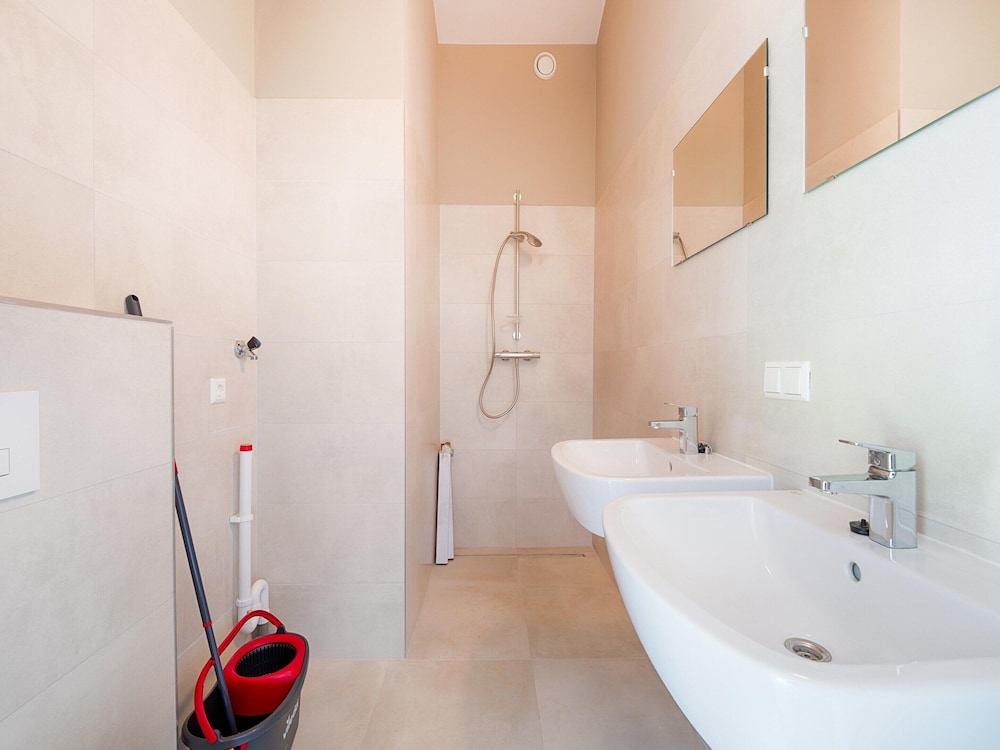 Holiday Home Near Kaag Lakes and Leiden Canals