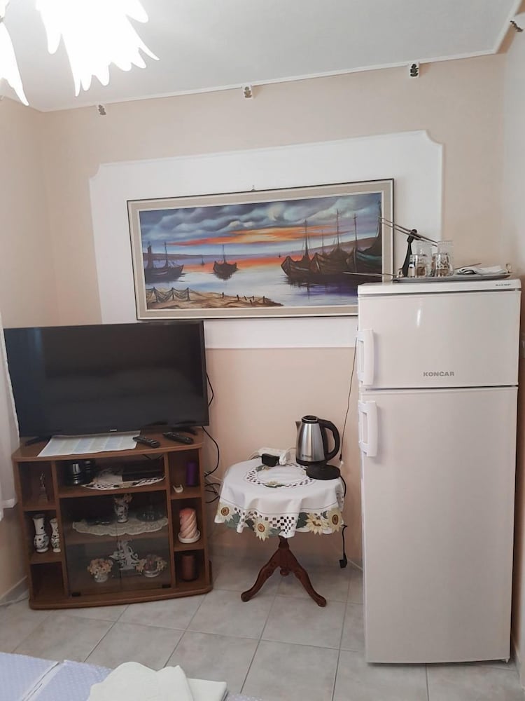 Makaj - 80 m From the Beach - R1