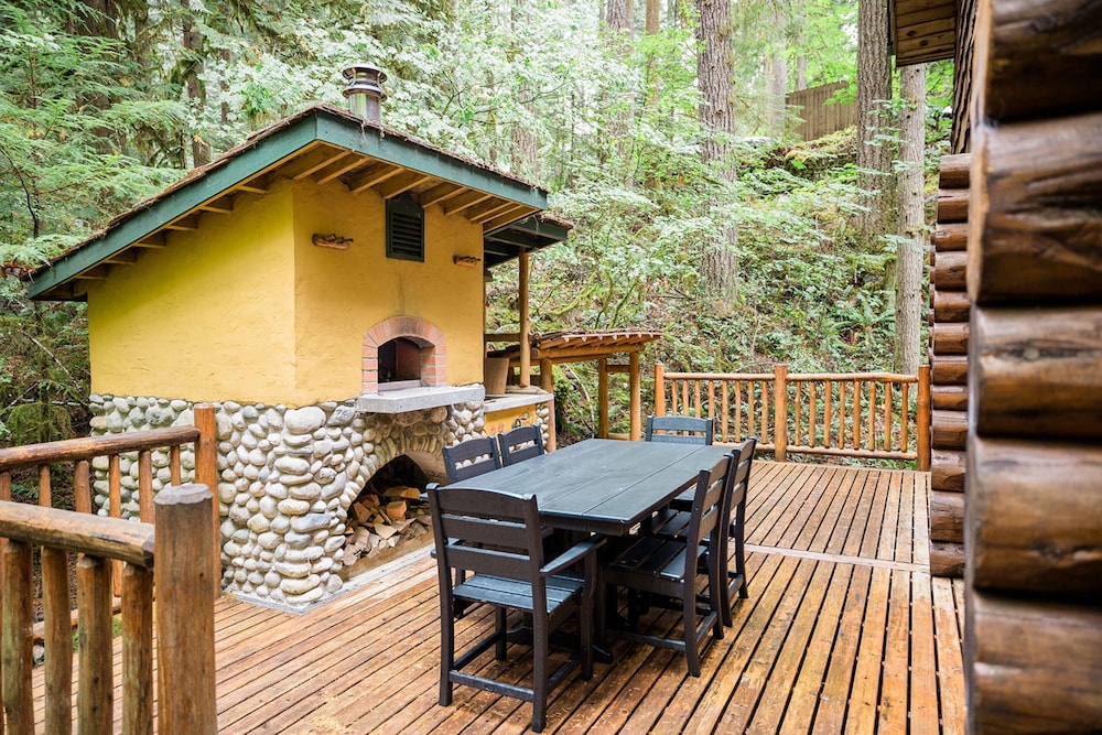 87sl - Starlink - Sauna - Pets OK - Sleeps 8