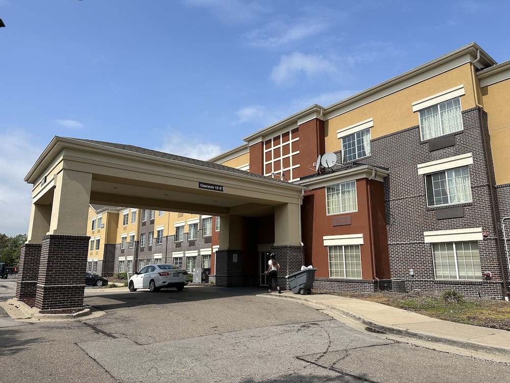 Red Roof Inn Southfield - Property Image 5